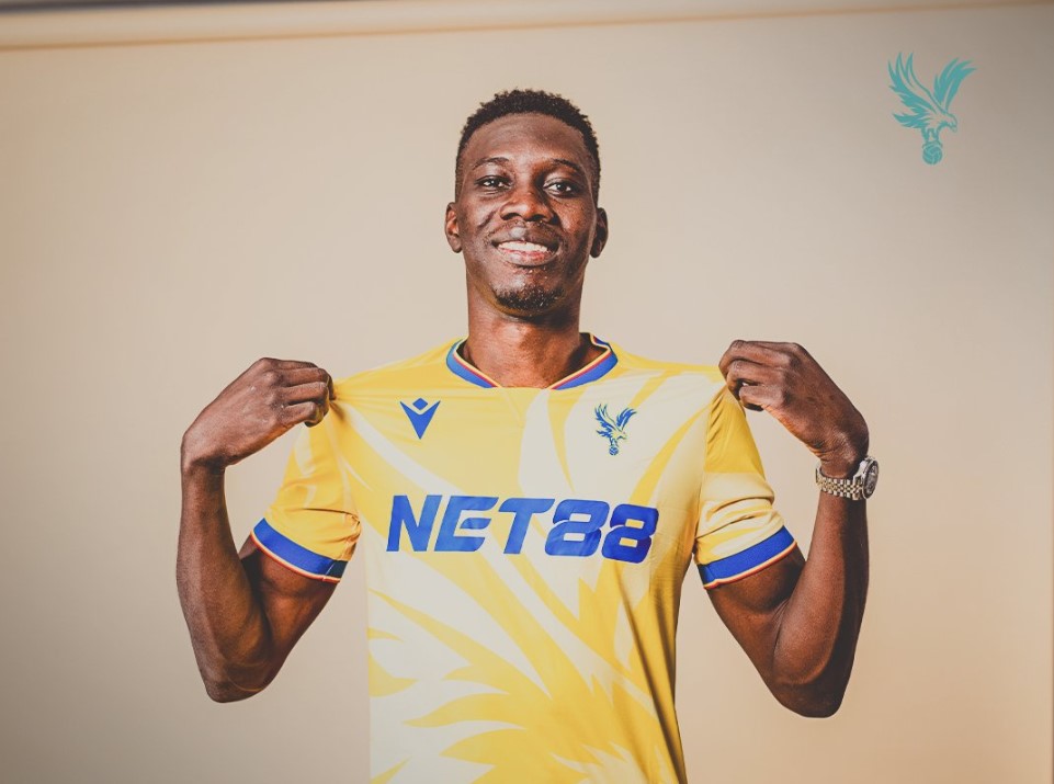 Michael Olise Pergi, Crystal Palace Datangkan Ismaila Sarr