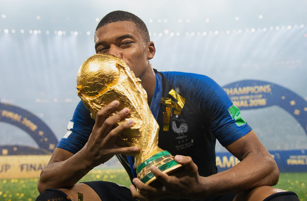 Mengulik Kepantasan Kylian Mbappe Jadi Sampul Majalah Time