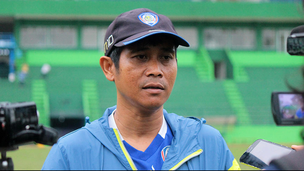 Pelatih Arema Berang soal Etika Pemain yang Hampir Direkrutnya