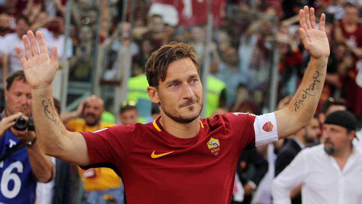 Francesco Totti Dipaksa Pensiun, Pelakunya Menyesal