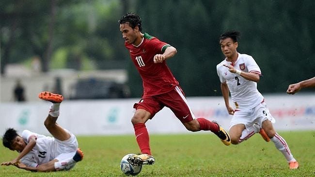 Ezra Walian Respons Isu ke Persija Jakarta