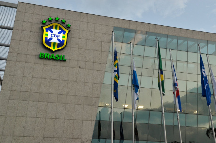 Federasi Sepak Bola Brasil Siapkan Dana Bantuan bagi Klub