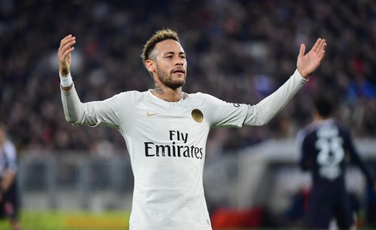 Frustrasi Kalah di Final Piala Prancis, Neymar Tampar Fans dan Sindir Rekan Setim PSG