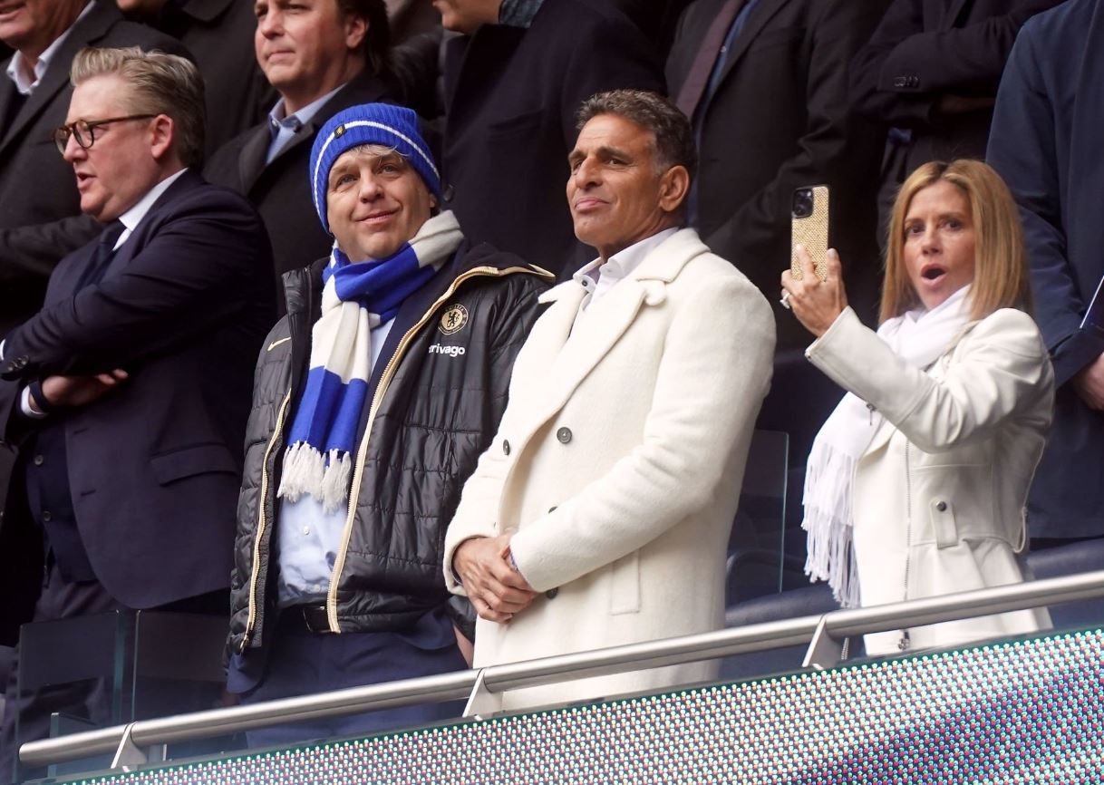 Satu Tahun Penjualan Chelsea: Kenangan Indah Roman Abramovich, Masalah untuk Todd Boehly