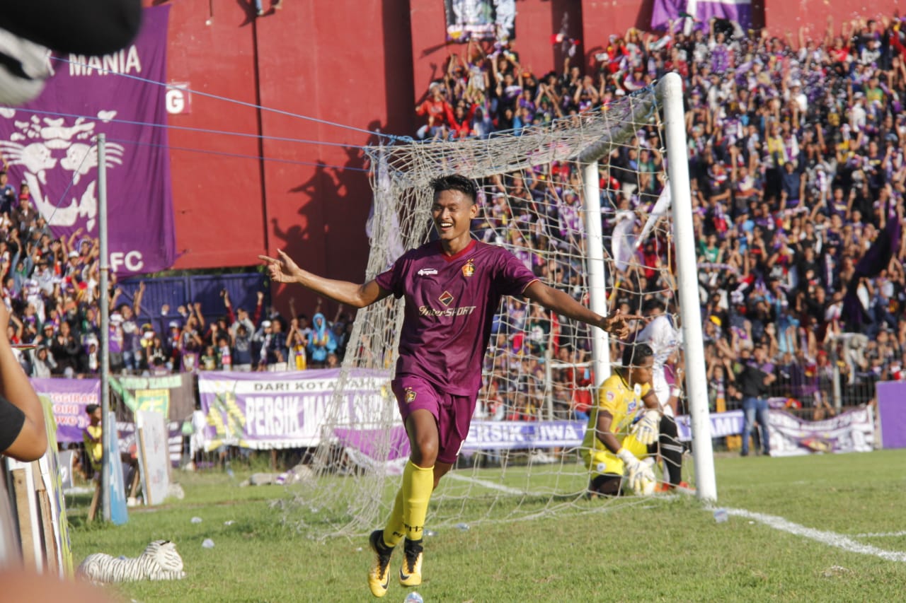 Mantan Asisten Robert Rene Alberts Tangani Persik Kediri di Liga 2