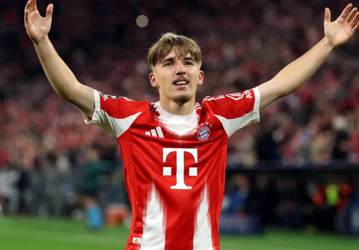 Siapa Lennart Karl? Pemain Jerman Termuda yang Cetak Gol di Liga Champions 