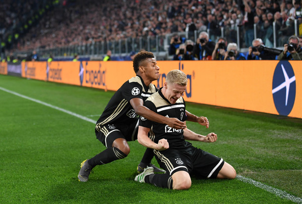 Soal Van de Beek, Manchester United Siapkan Amunisi Saingi Real Madrid