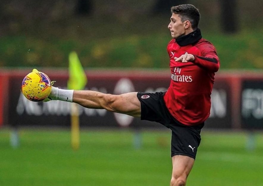 Bek AC Milan Kembali ke Atalanta