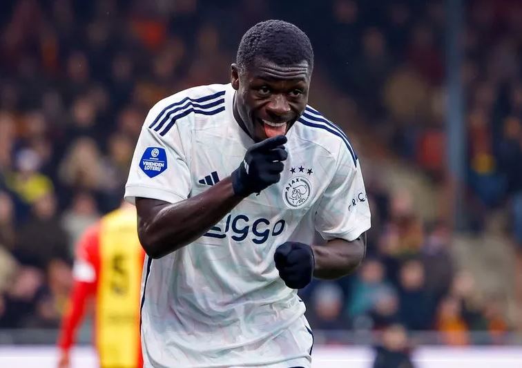 Enggak Kapok, Manchester United Kembali Bidik Pemain Ajax Amsterdam