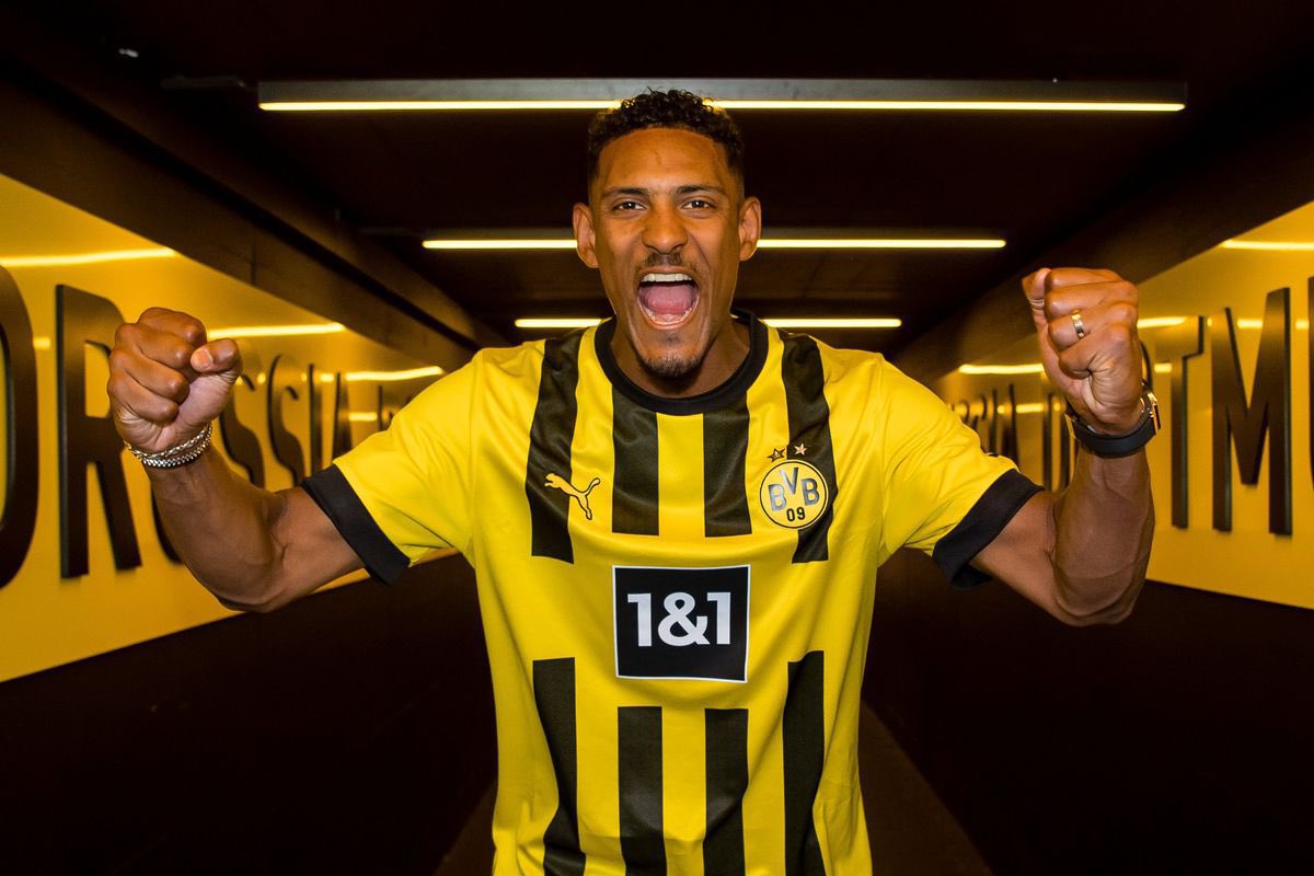 Penyerang Baru Borussia Dortmund, Sebastien Haller Berjuang Hadapi Kanker