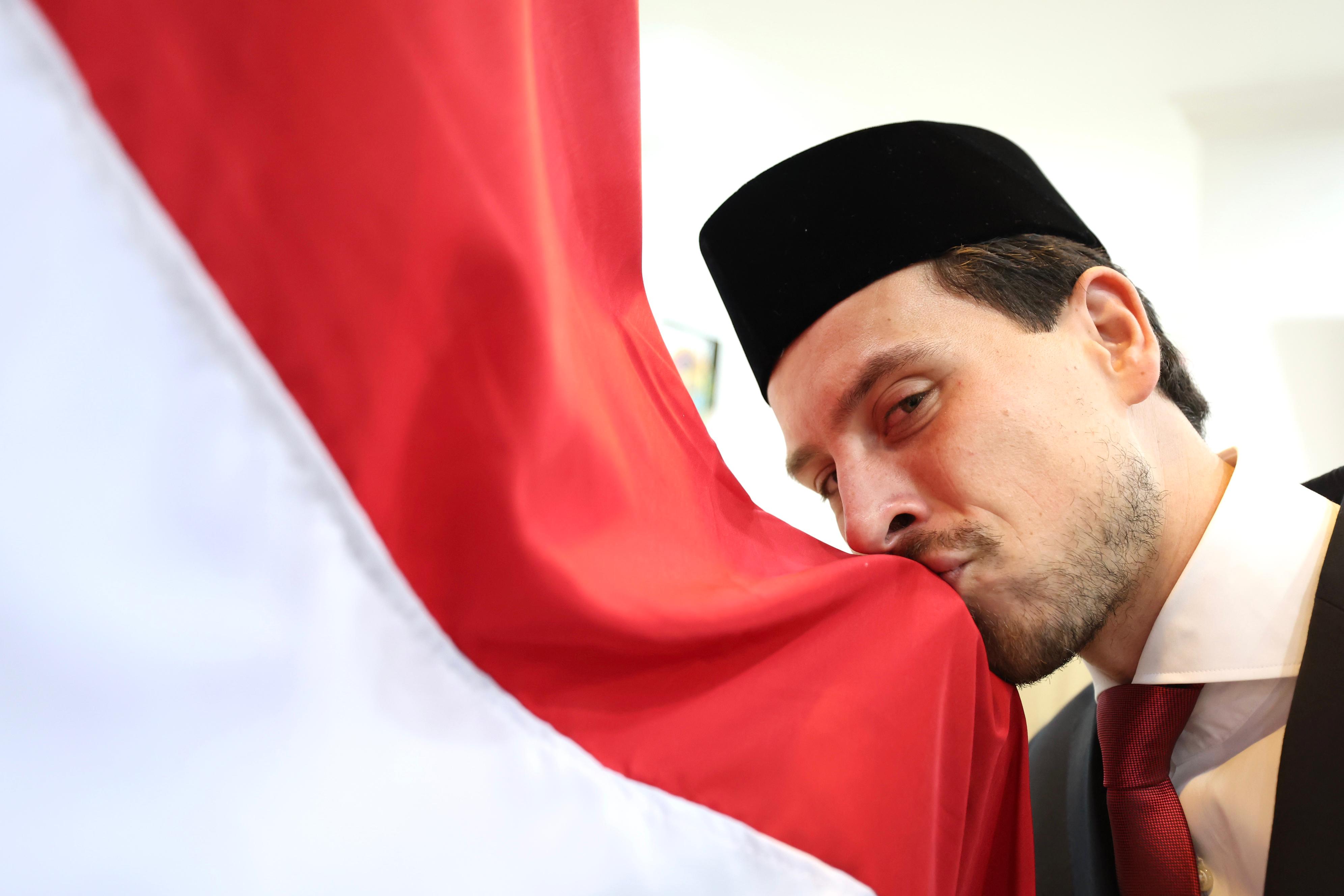 Bahagia Resmi Jadi WNI, Thom Haye Ingin Berkontribusi untuk Timnas Indonesia