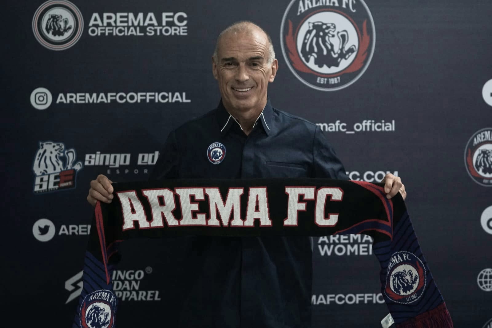 Arema FC Resmikan Fernando Valente sebagai Pelatih Baru