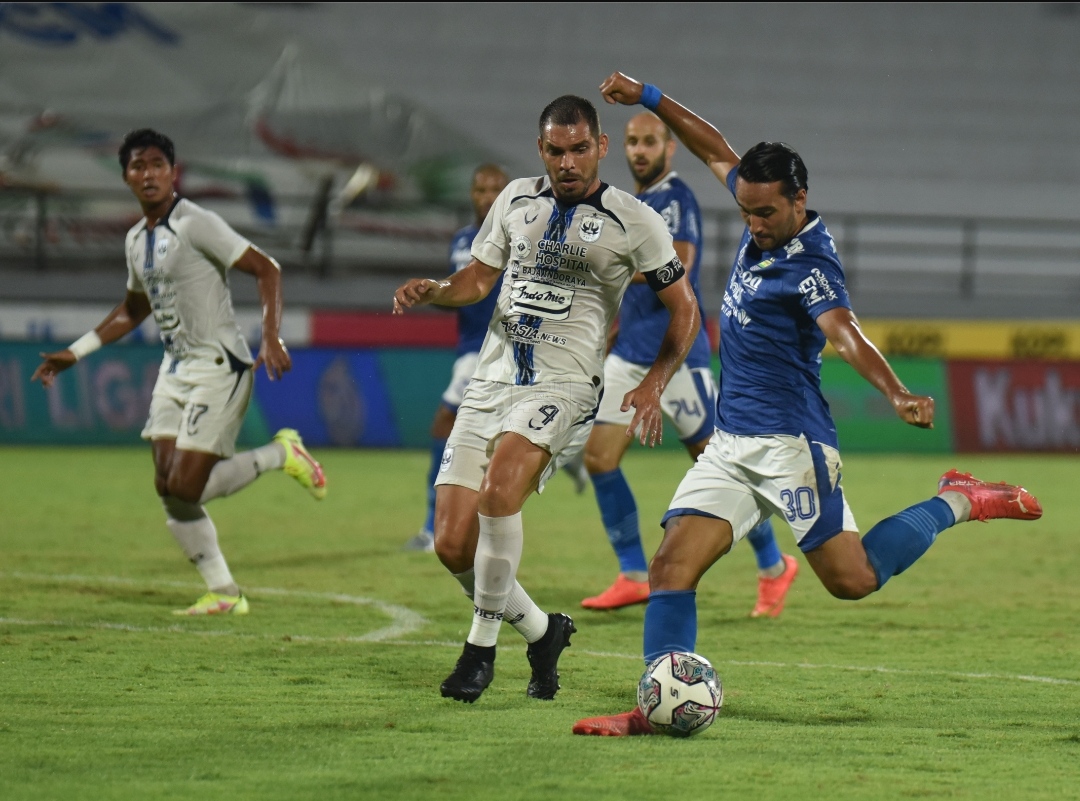Hasil Liga 1: Persib Berbagi Angka dengan PSIS