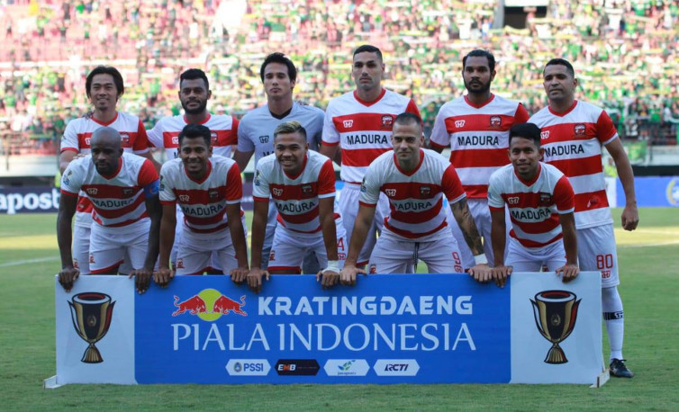 Persib Bandung 1-1 Madura United: Gol Ezechiel Dibalas Zulfiandi
