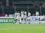 Lupakan Arema FC, Persib Fokus Hadapi Madura United dan Persebaya
