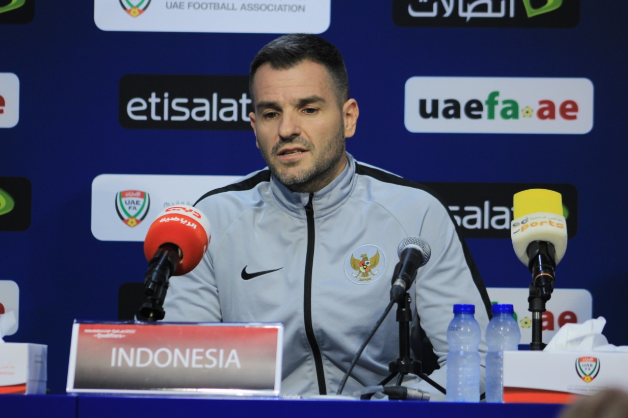Simon McMenemy Sebut Timnas Indonesia Harus Berhati-hati Lawan UEA