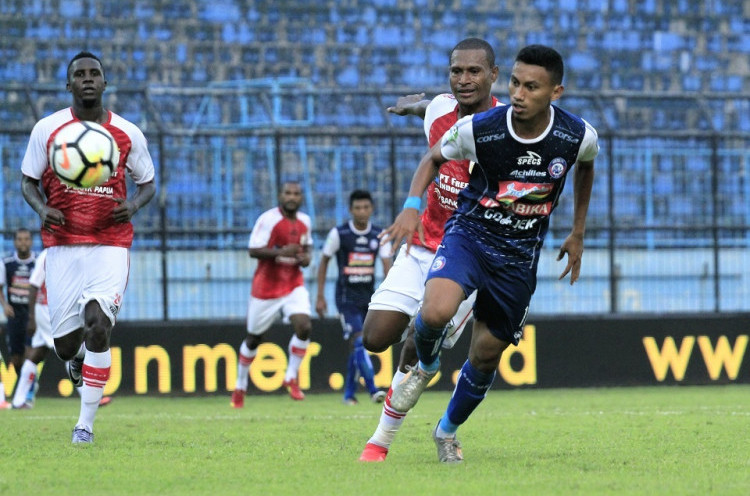 Arema FC Putuskan Enggan Pinjamkan Rivaldi Bawuo
