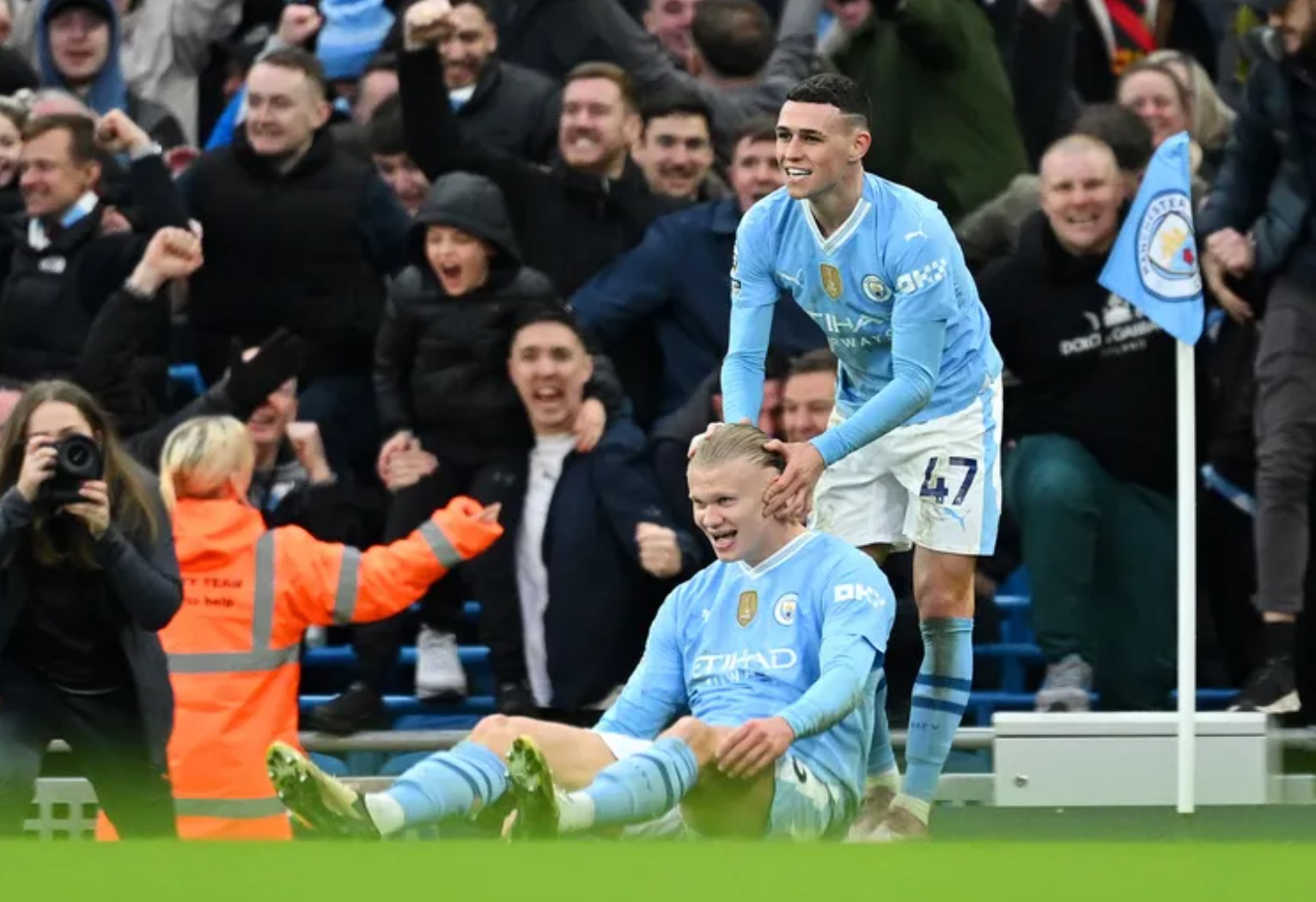 Manchester City 3-1 Manchester United: The Citizens Pepet Liverpool