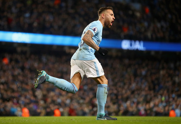 Main Bertahan di Kandang, MU Takluk di Tangan Man City