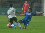 Takluk dari Persela, Persib Semakin Merana