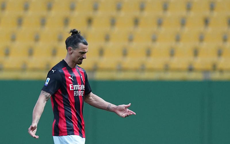 Polemik Kartu Merah Ibrahimovic di Laga Parma Vs Milan