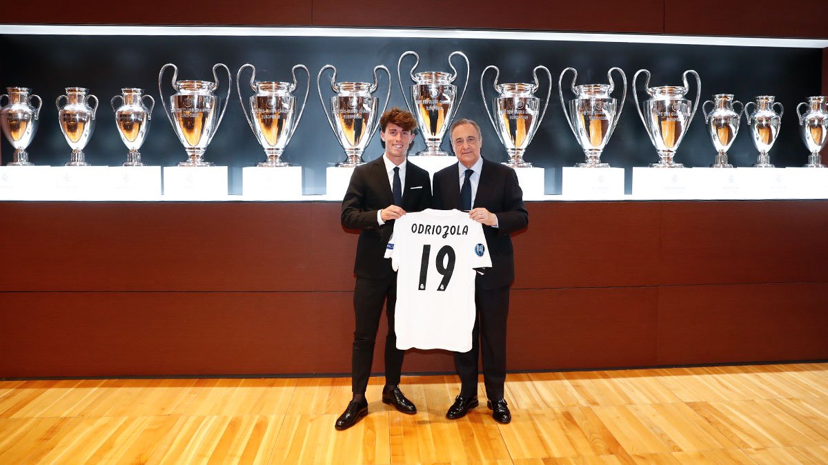 Florentino Perez Sambut Rekrutan Anyar Real Madrid