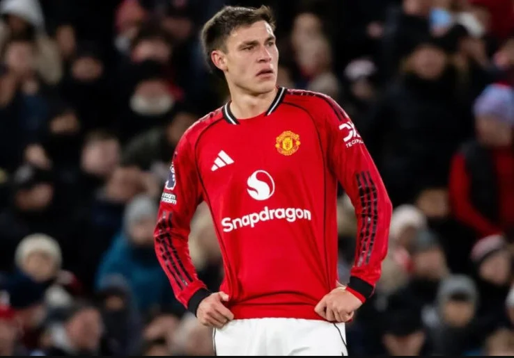 Sinyal Manuel Ugarte Tinggalkan Manchester United Semakin Kuat