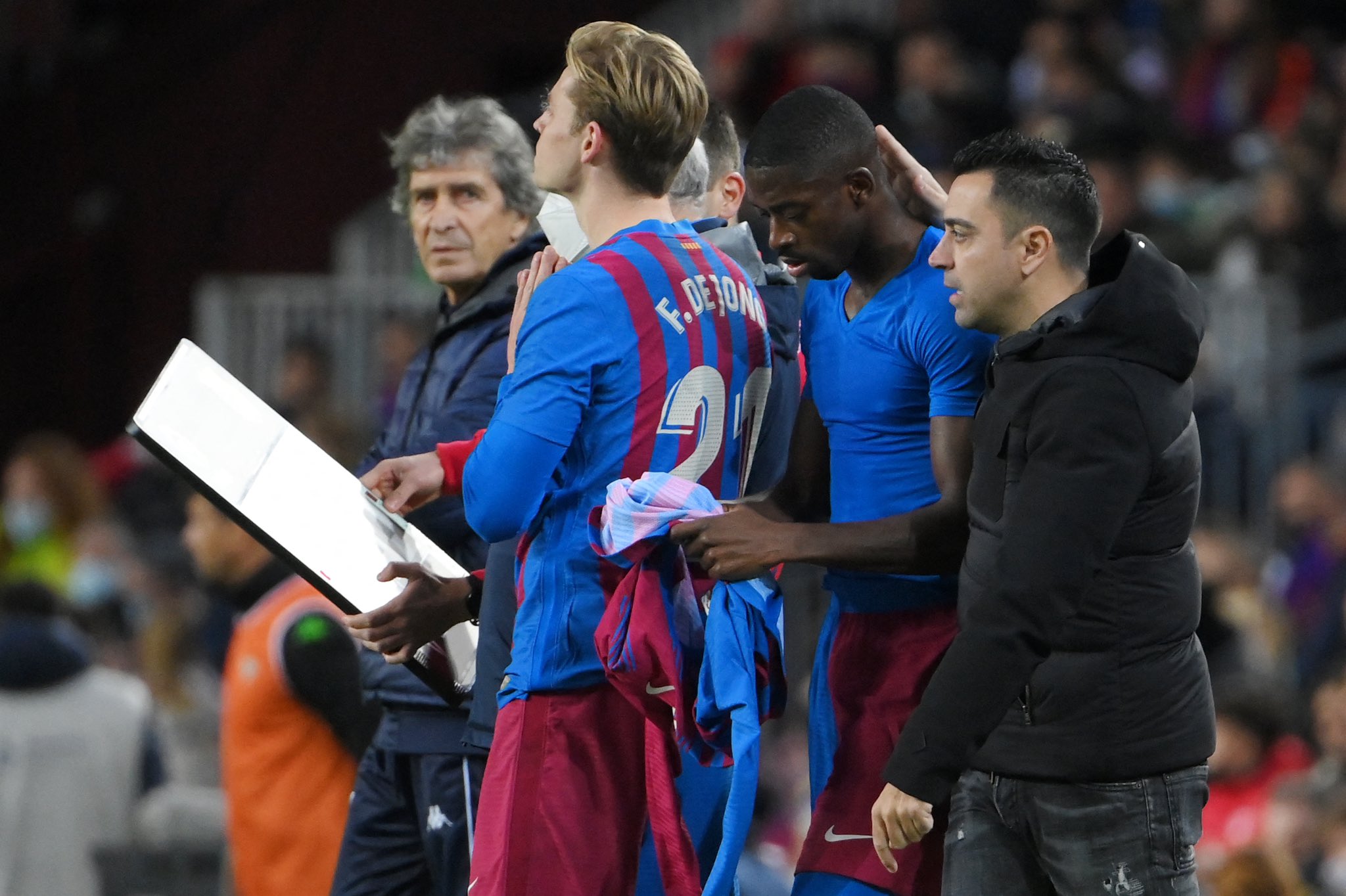 Xavi Yakin Dembele Tak Akan Mengkhianati Barcelona