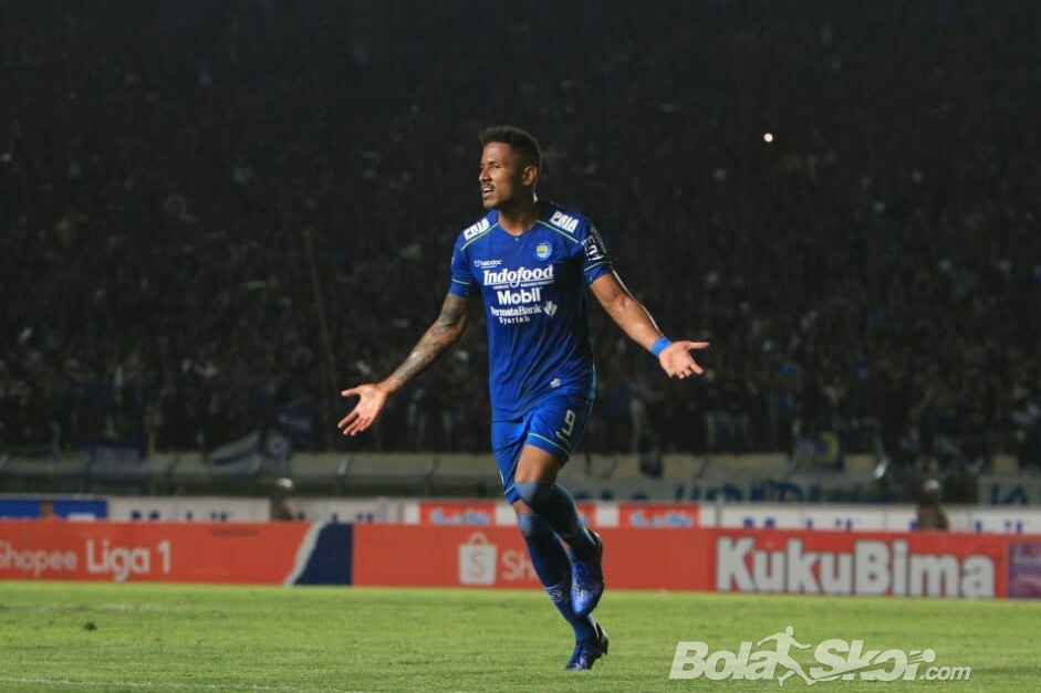 Perasaan Campur Aduk Robert Alberts Usai Persib Kalahkan PSS Sleman
