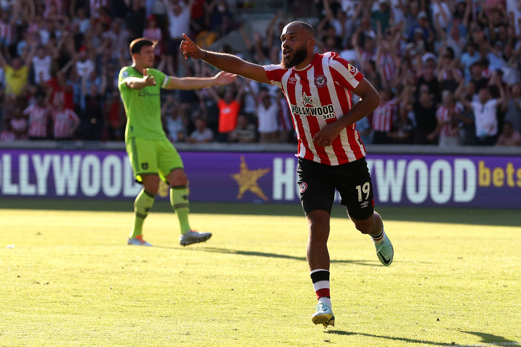 Mendebat Pilihan Erik ten Hag Menurunkan Pemain Berpostur Mini