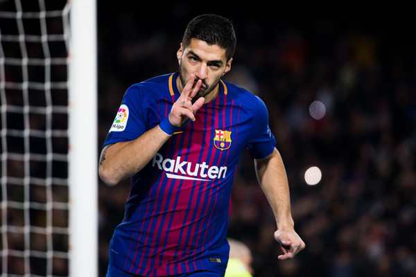 Sepasang Gol dari Suarez dan Paulinho, Barca Hantam Depor