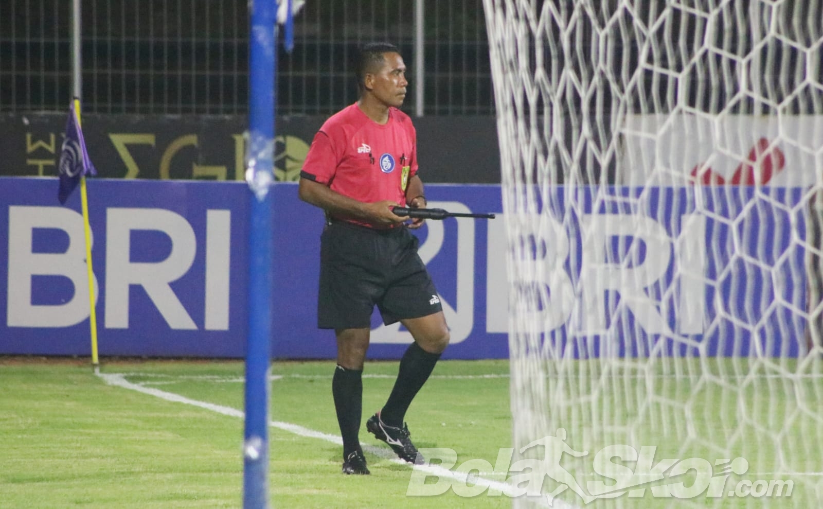 Asisten Wasit Tambahan Dipakai di Liga 1 Musim Depan, Sambil Menunggu VAR