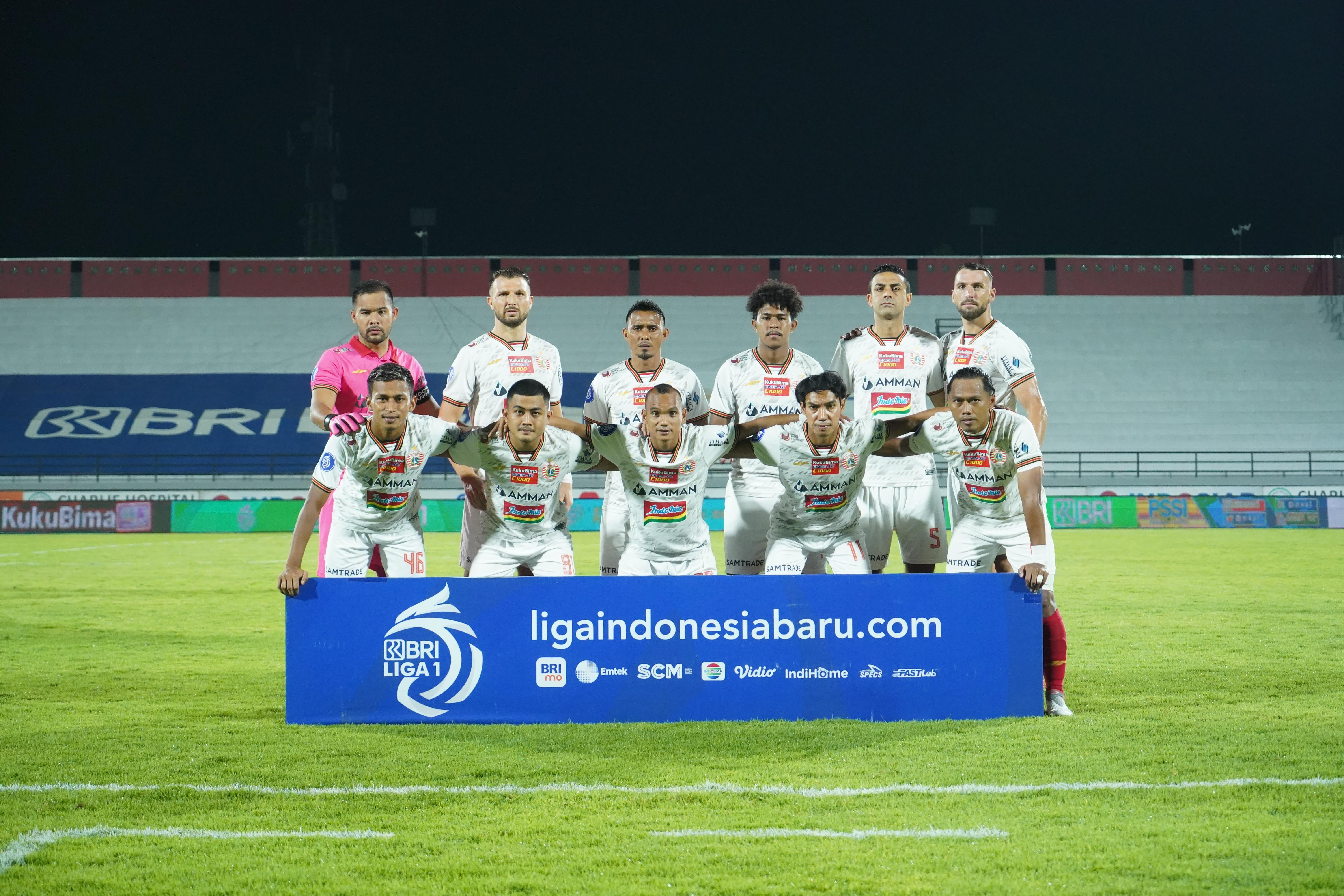 Pemain Persija Diminta Main untuk Tim demi Kemenangan atas Persela
