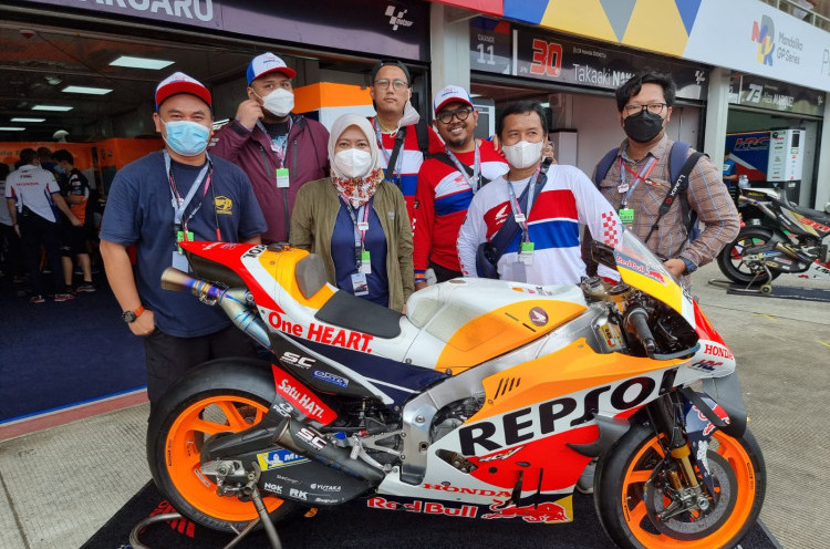 Melihat Kesibukan Paddock Tim-tim MotoGP di Sirkuit Mandalika