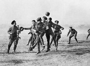 Keajaiban Hari Raya Natal dan Sepak Bola di No Man's Land pada Perang Dunia I