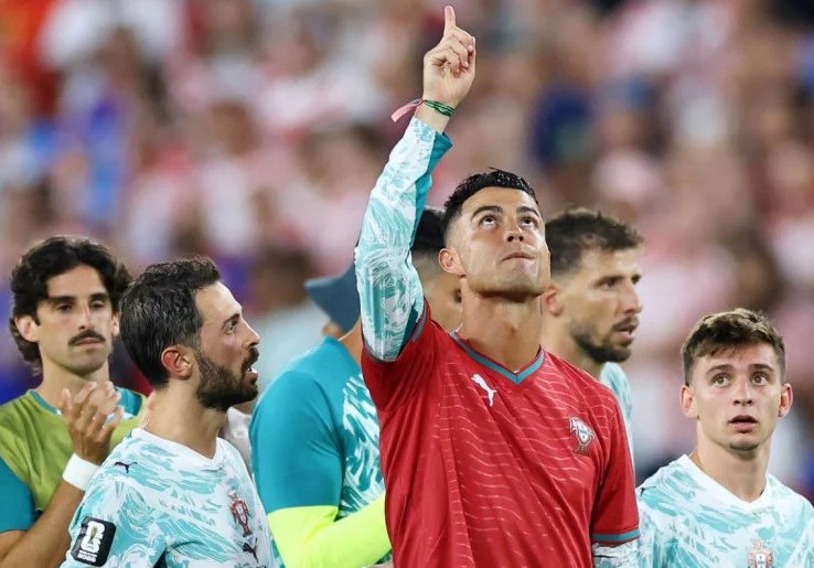 Bawa Portugal ke 16 Besar Piala Dunia 2026, Cristiano Ronaldo Dedikasikan Kemenangan untuk Mendiang Diogo Jota