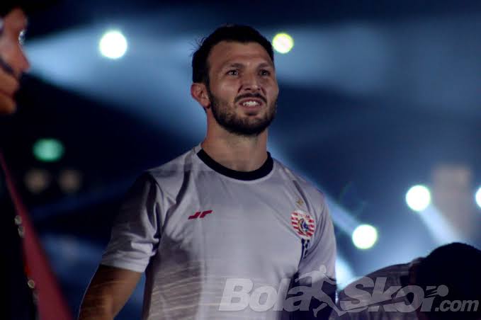 Lawan PSM, Pengganti Marco Motta antara Tony Sucipto dan Alfath Faathier