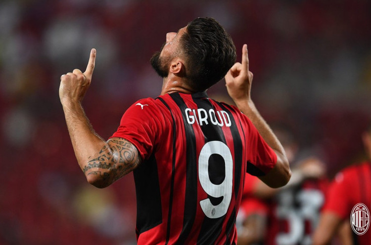 Olivier Giroud Akhiri Kutukan Jersey Nomor 9 AC Milan