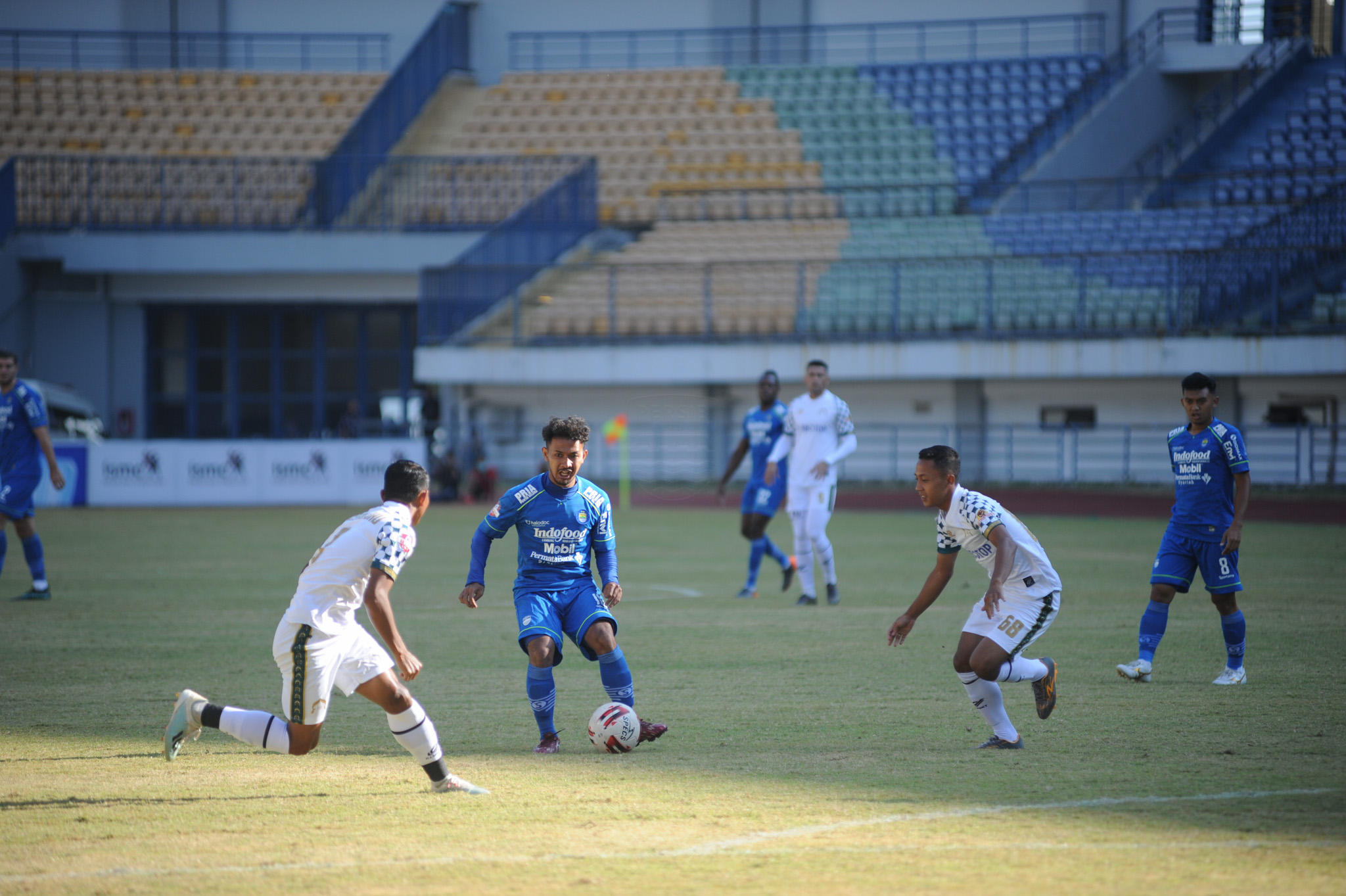 Penilaian Robert Rene Alberts Setelah Persib Imbang 2-2 Kontra TIRA-Persikabo