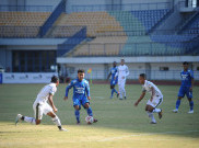 Penilaian Robert Rene Alberts Setelah Persib Imbang 2-2 Kontra TIRA-Persikabo