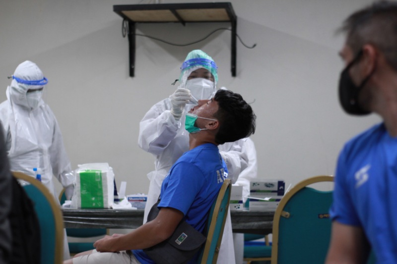 Sambil Menunggu Liga 1, Arema FC Konsisten Jalankan Swab Antigen Berkala