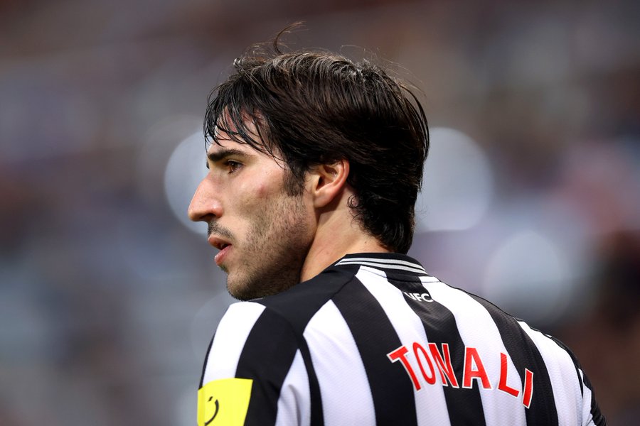 Untuk Memperkuat Lini Tengah, Juventus Diminta Rekrut Sandro Tonali