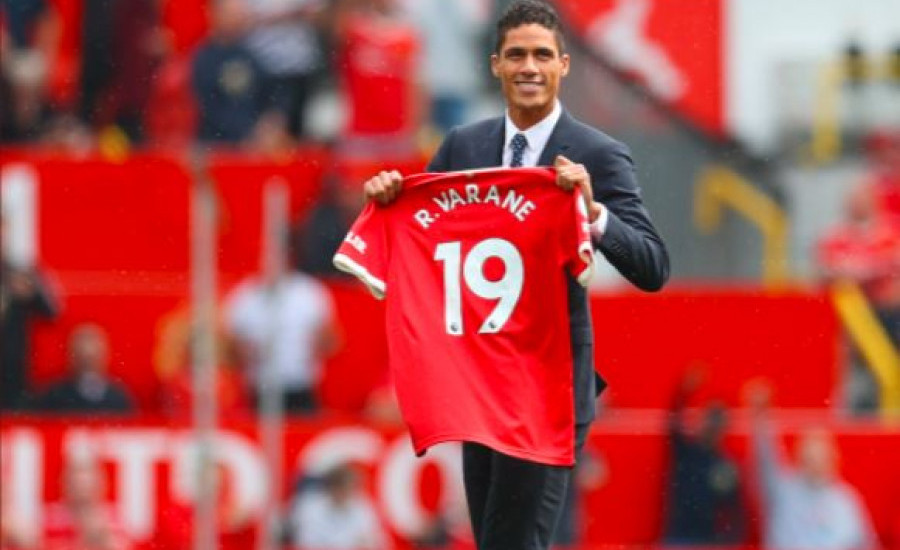 Raphael Varane Pun Kaget Lihat Kondisi Manchester United