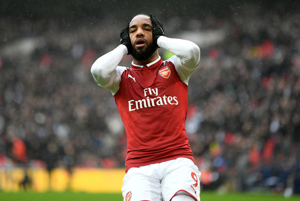 Arsene Wenger Bocorkan Alasan Mengapa Kerap Mengganti Alexandre Lacazette