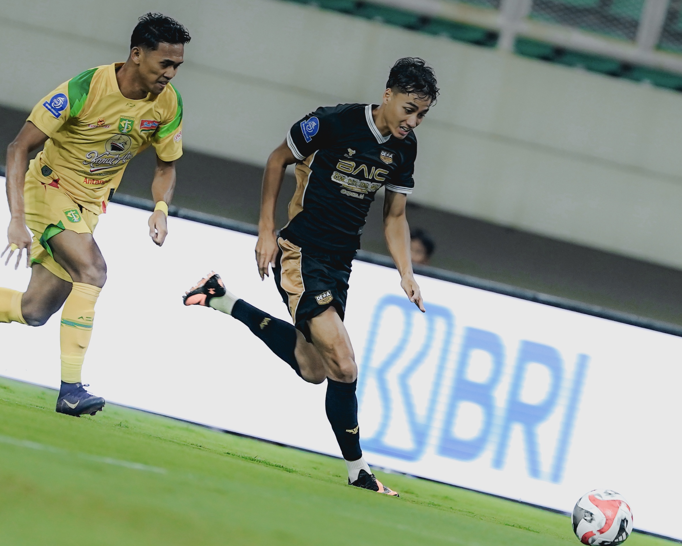 Hasil Super League 2025/2026: Bruno Moreira Selamatkan Persebaya dari Kekalahan Lawan Dewa United Banten FC