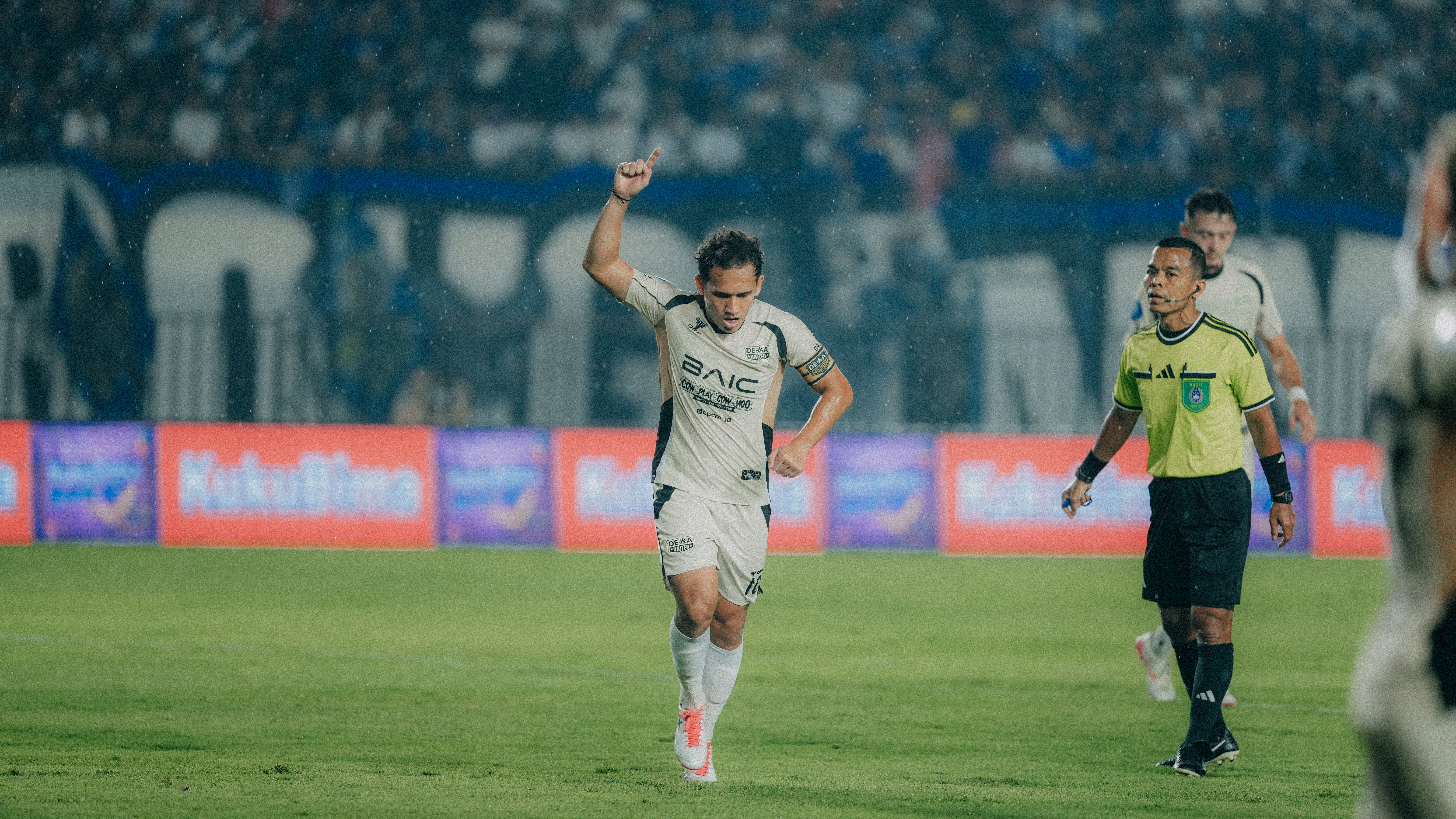 Hasil Super League 2026/2027: Drama 4 Gol, Persib dan Dewa United Berbagi Poin