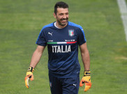 Gianluigi Buffon Kembali Pensiun dari Timnas Italia
