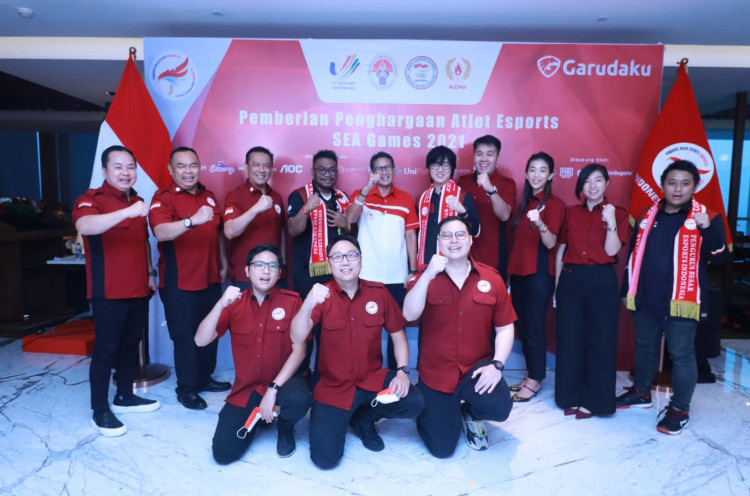 Acungan Jempol Sandiaga Uno untuk Prestasi PBESI di SEA Games 2021