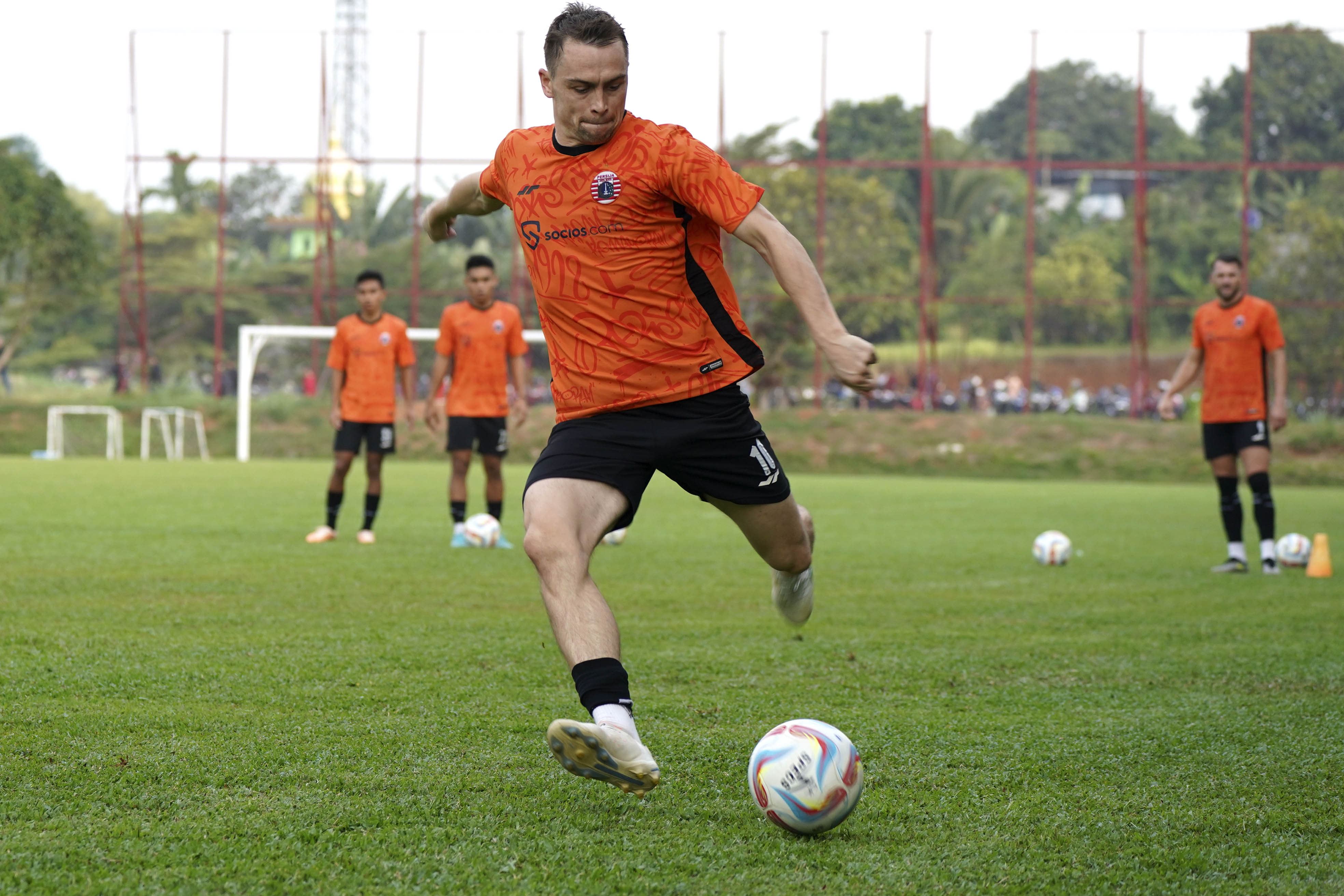 Persiapan Persija Kurang Ideal, Maciej Gajos Tetap Yakin Menang di Markas Persik