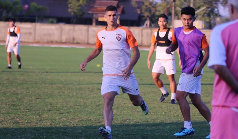 Bek Timnas Thailand Yakin Cleiton Silva Bikin Bali United Gigit Jari
